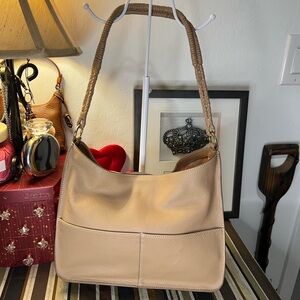 Lucky Tan Leather Shoulder Bag